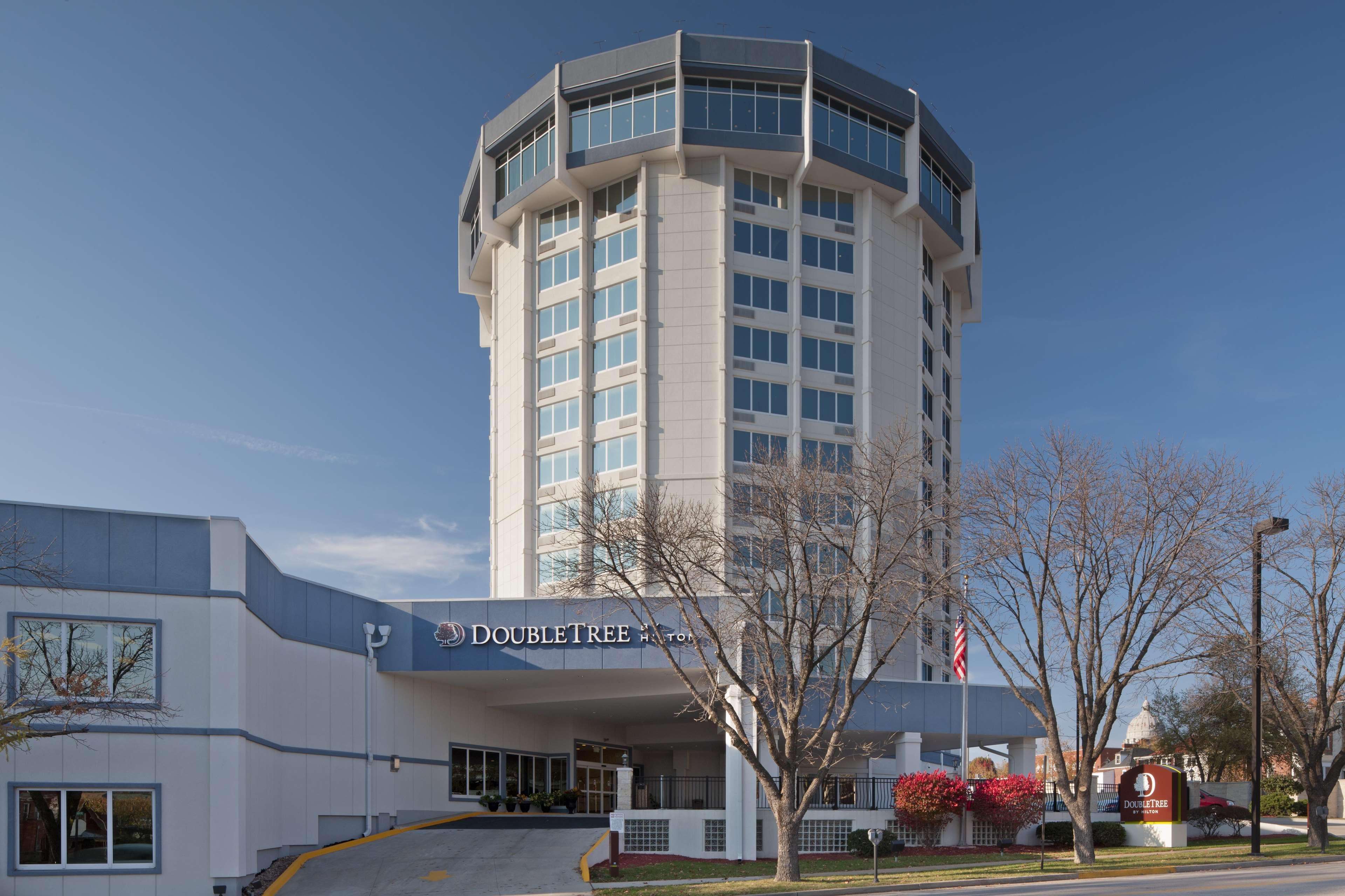 Doubletree By Hilton Jefferson Stadt Exterior foto